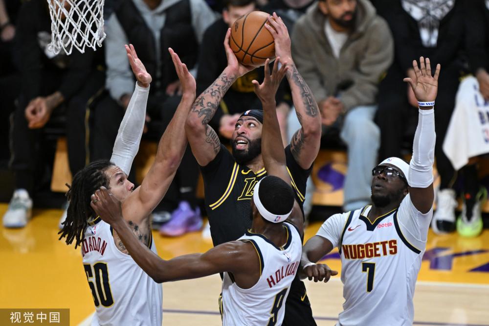 字母哥的身 字母哥的身