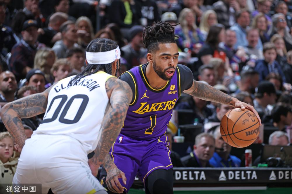 示出足球比 示出足球比